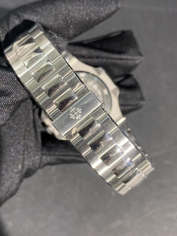 PATEK PHILIPPE 5811